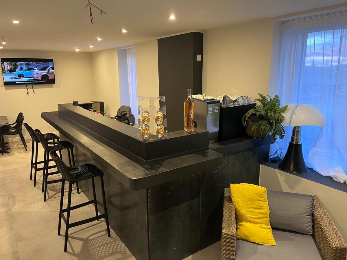 Hotel Le Ponson Aubenas Eksteriør bilde