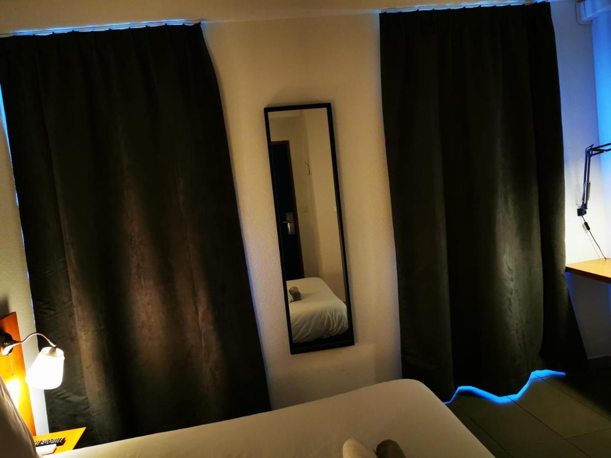 Hotel Le Ponson Aubenas Eksteriør bilde