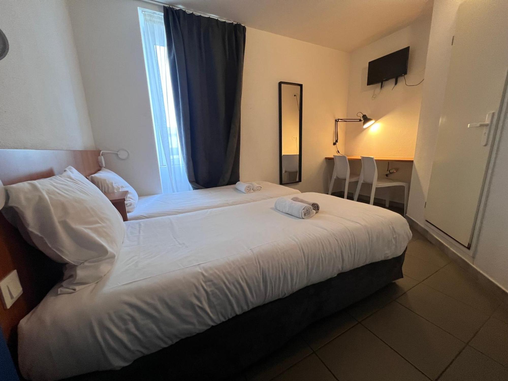 Hotel Le Ponson Aubenas Eksteriør bilde