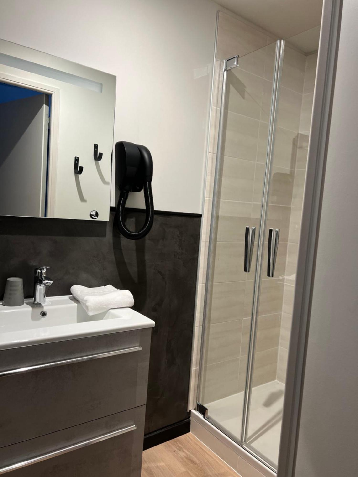 Hotel Le Ponson Aubenas Eksteriør bilde