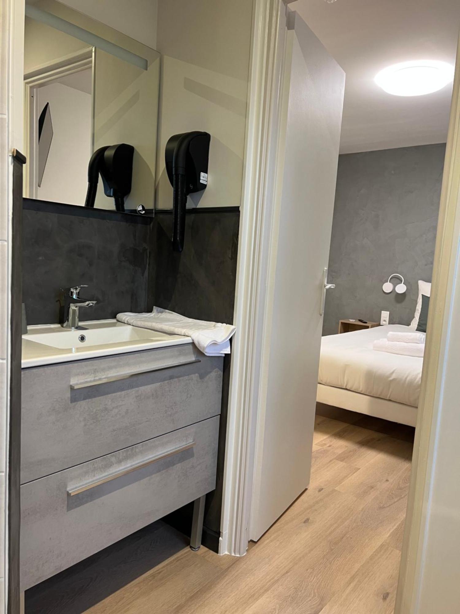 Hotel Le Ponson Aubenas Eksteriør bilde