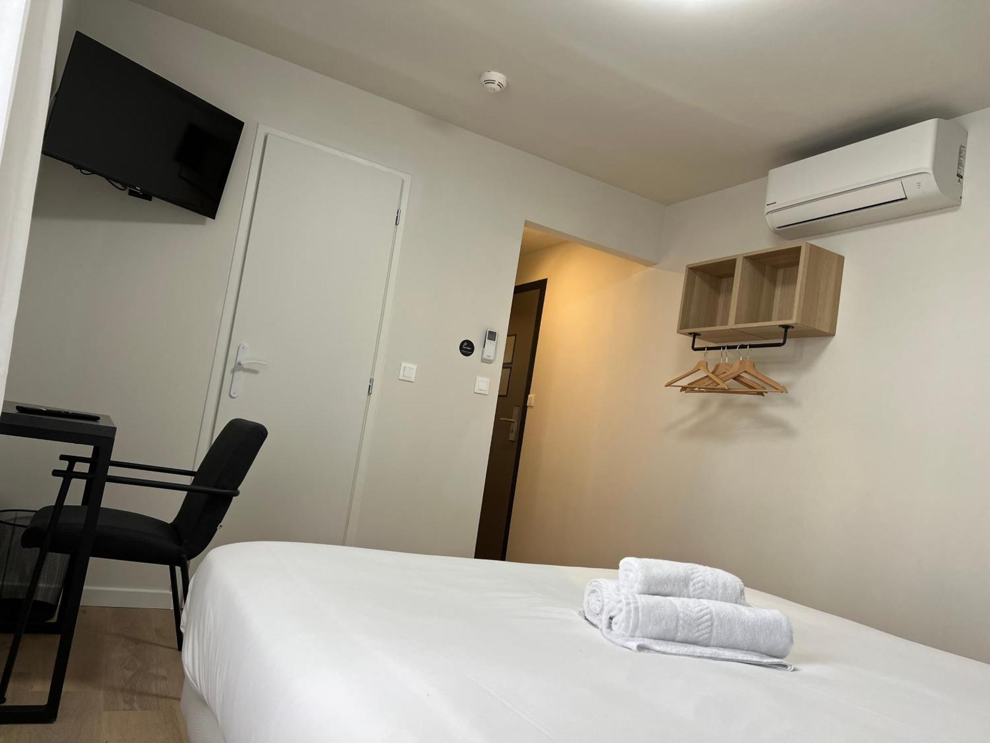 Hotel Le Ponson Aubenas Eksteriør bilde